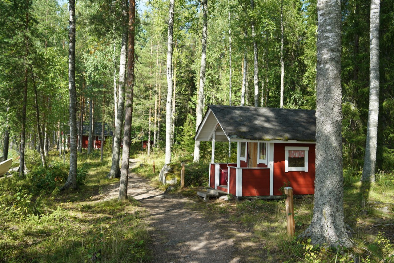 Ankkurin punaiset rantamökit